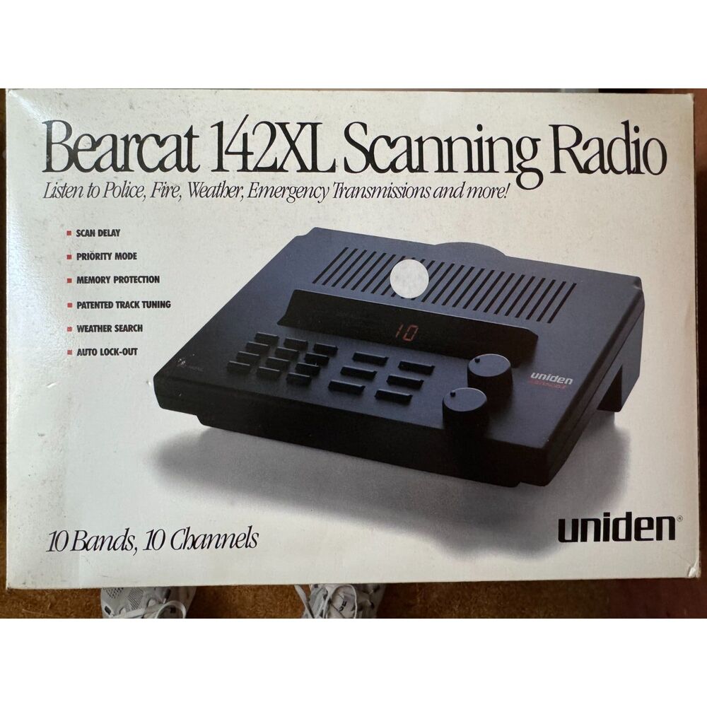 NWT- Uniden Bearcat BC 142XL 10 Channel Scanning Radio Open box
